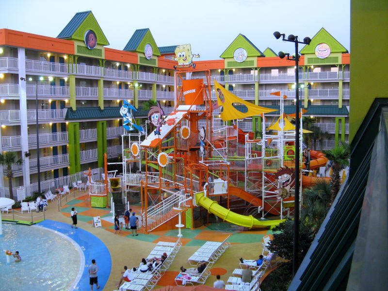 Nick Hotel Pool1